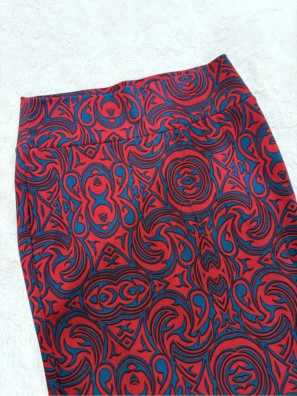 Lularoe Abstract Skirt in Red & Blue Size Large